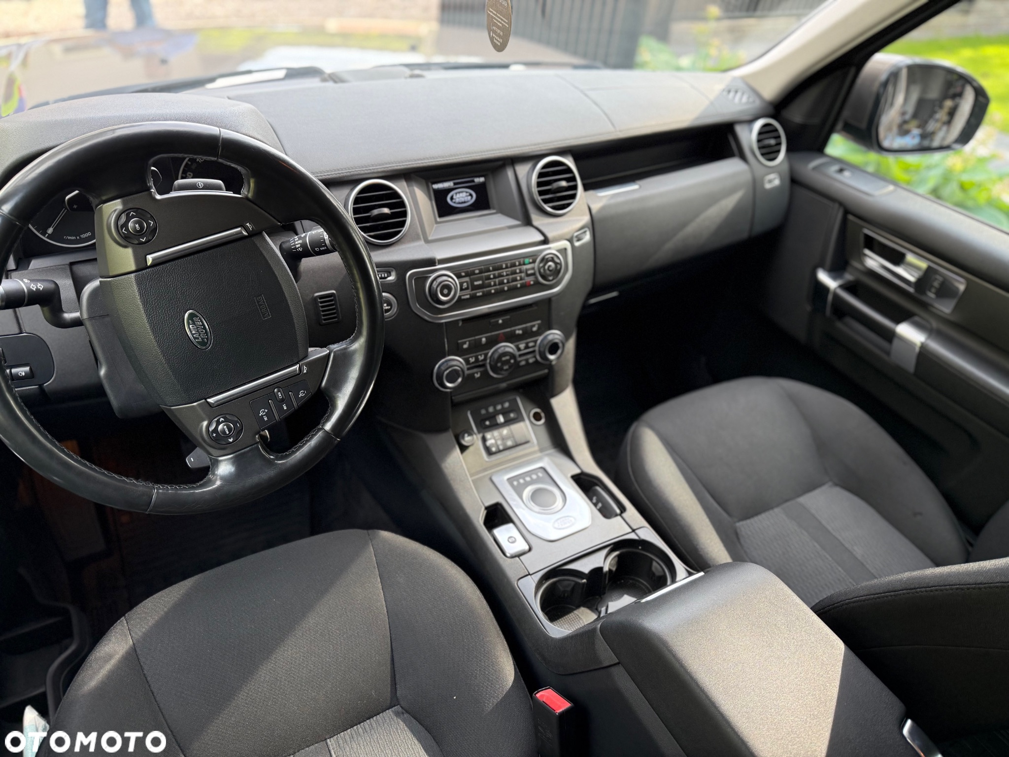 Land Rover Discovery TD V6 S - 9
