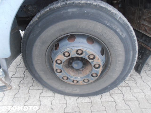 Mercedes-Benz 1726 - 11