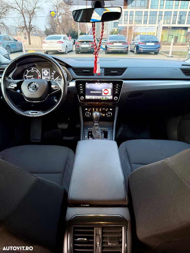 Skoda Superb 2.0 TDI 4X4 DSG Laurin & Klement - 15