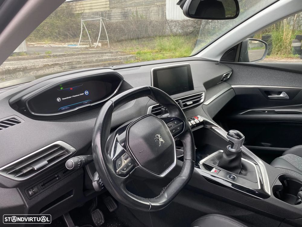 Peugeot 3008 PureTech 130 Stop & Start GPF Allure Pack - 3