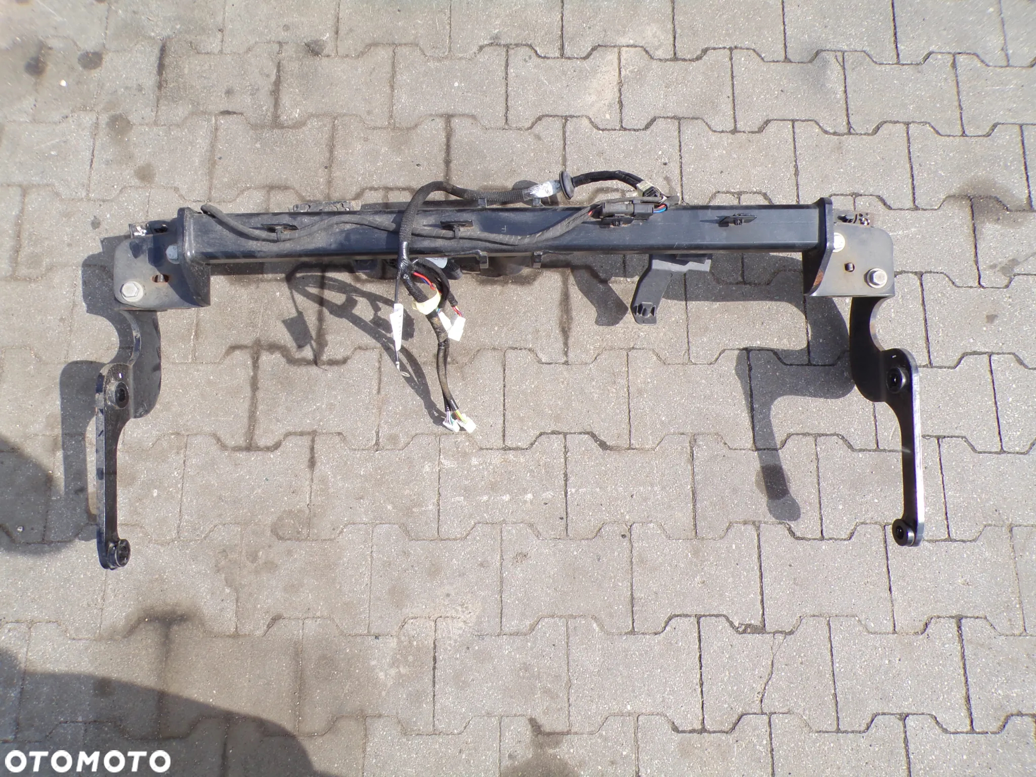HAK HOLOWNICZY RENAULT CAPTUR II - 6