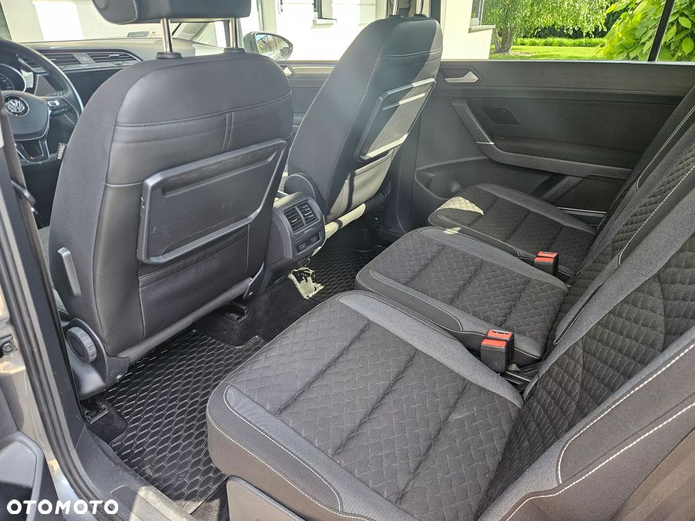 Volkswagen Touran 2.0 TDI SCR DSG Join - 17