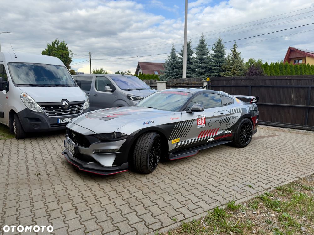 Ford Mustang 5.0 V8 GT - 19