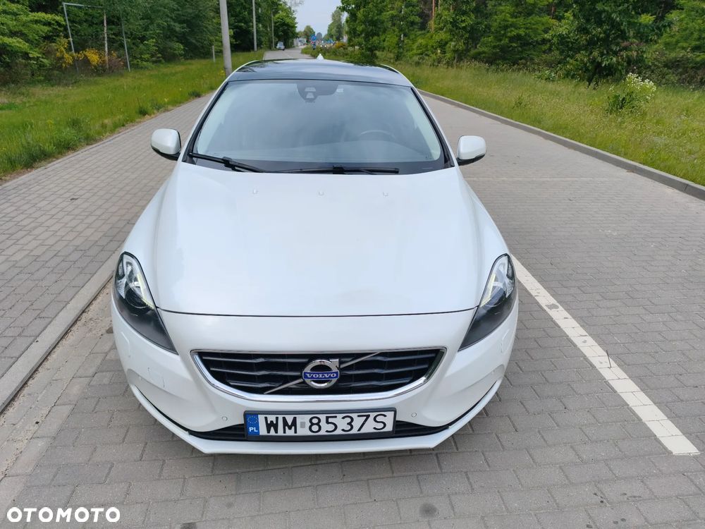 Volvo V40 D4 Drive-E Ocean Race - 2