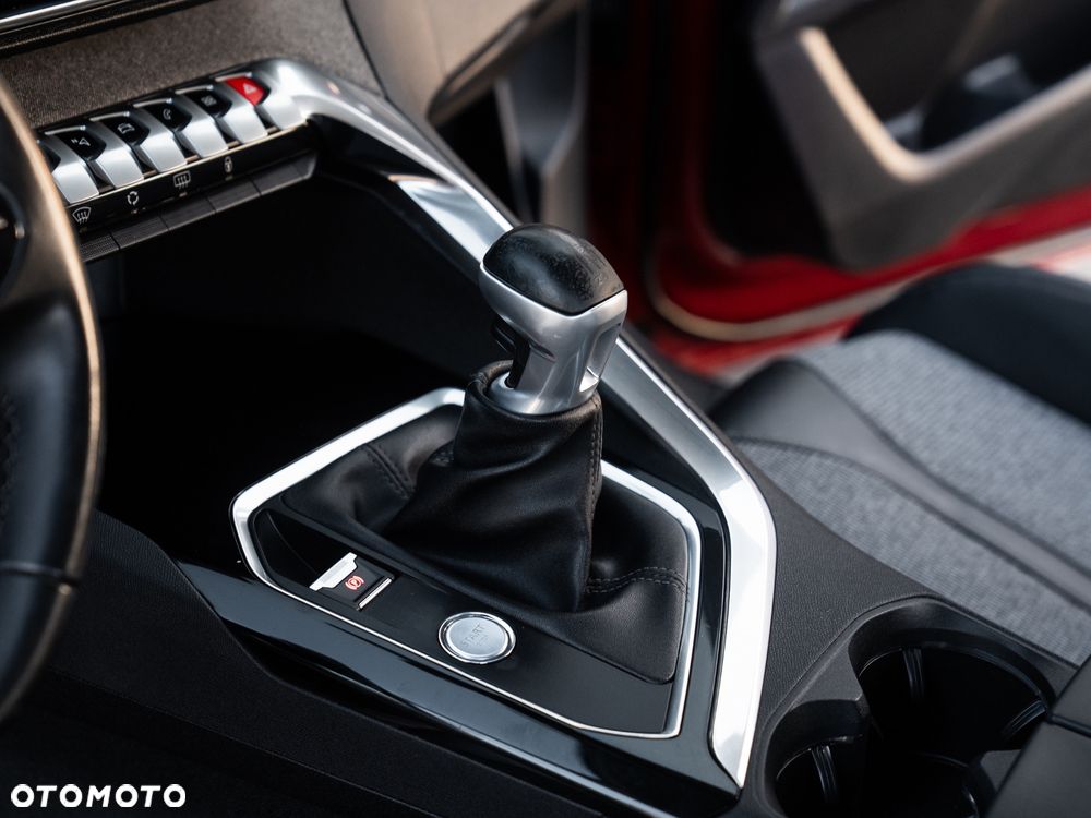 Peugeot 3008 BlueHDi 120 Stop & Start Allure - 28