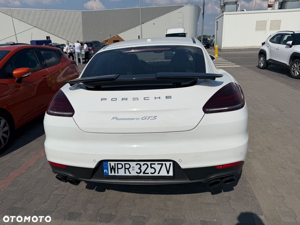 Porsche Panamera GTS PDK - 5