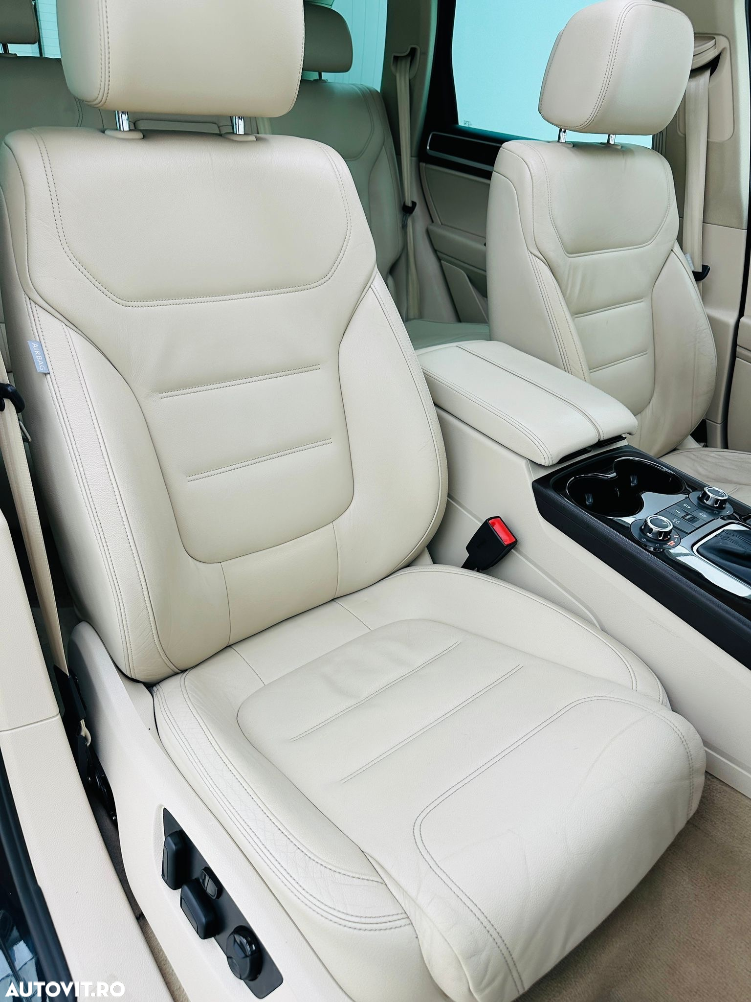 Volkswagen Touareg - 24