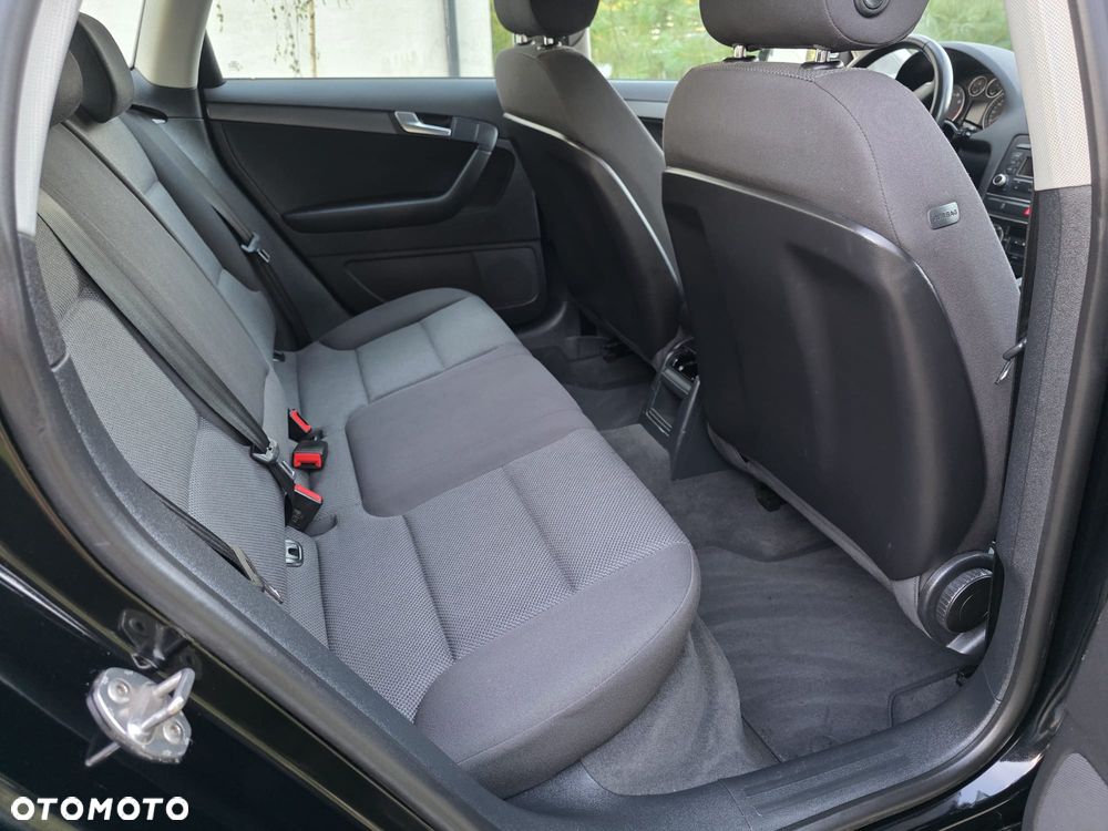 Audi A3 Sportback 1.6 Ambiente - 12