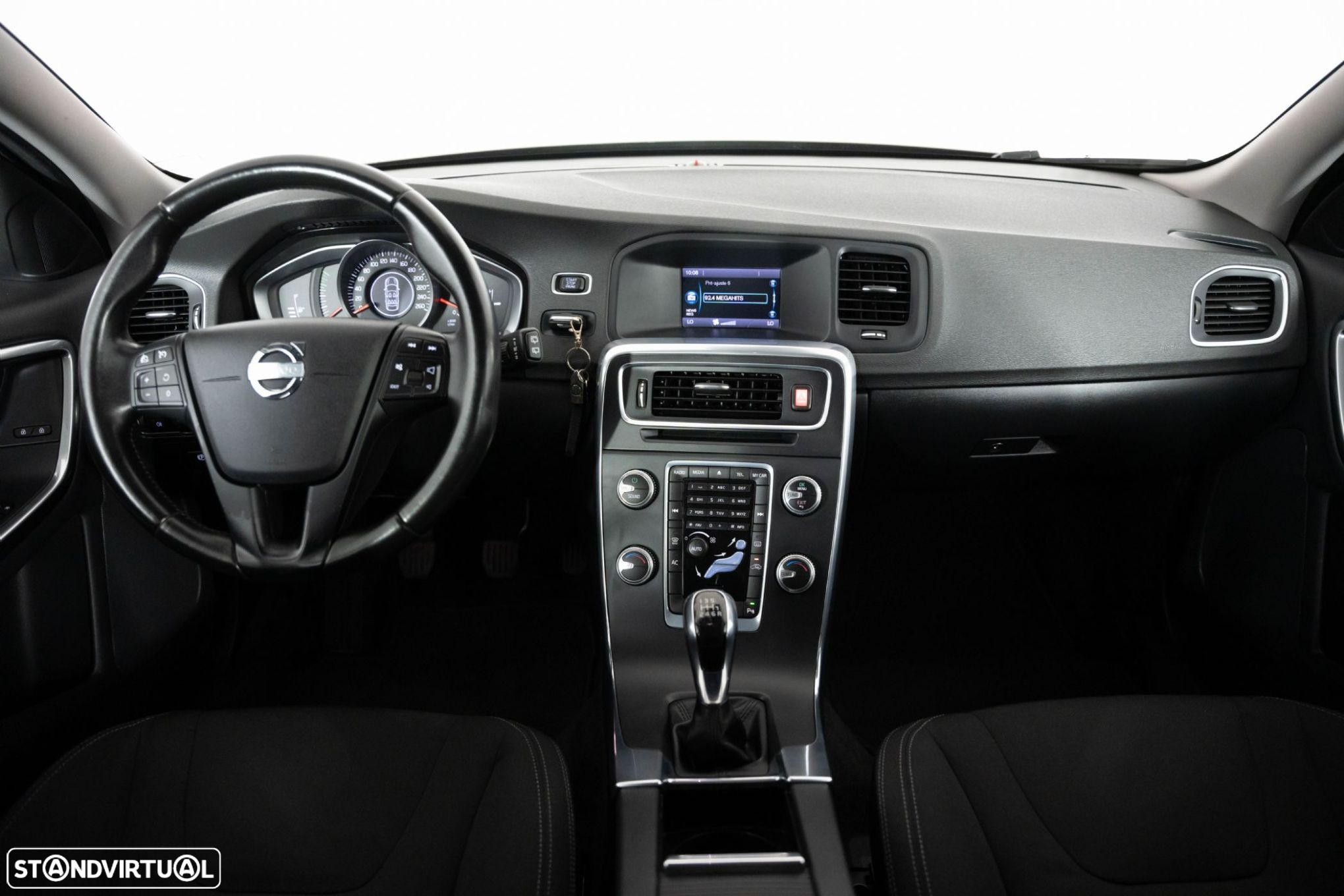 Volvo V60 2.0 D4 Kinetic - 19