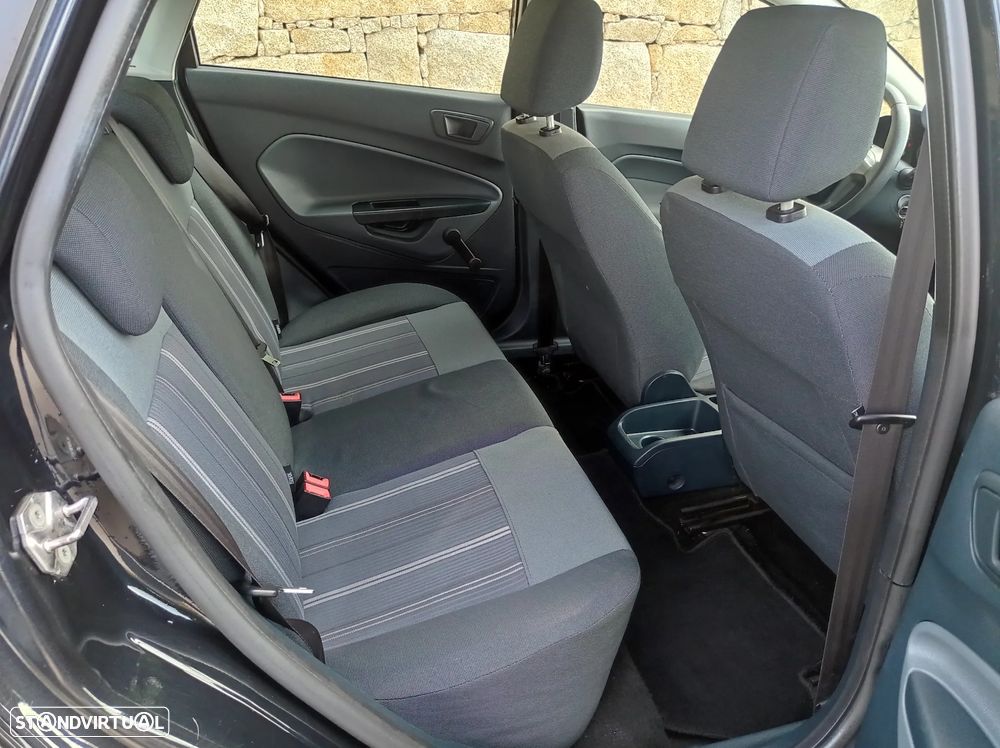 Ford Fiesta 1.25 Techno - 9