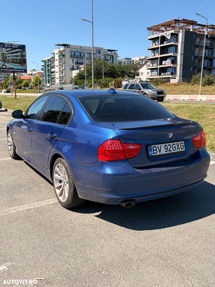 BMW Seria 3 318d - 6