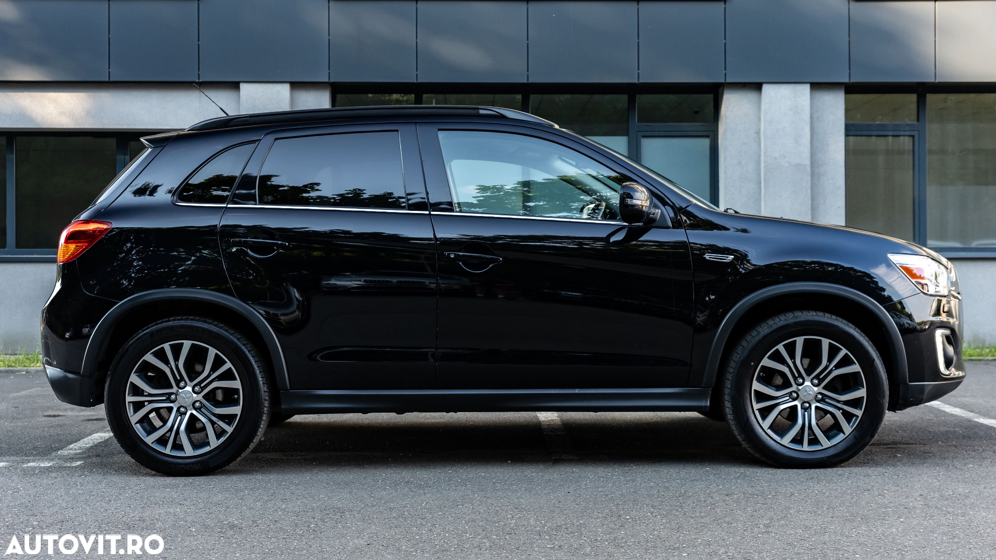 Mitsubishi ASX 2.2 DI-D 4WD Automatik Diamant Edition - 16