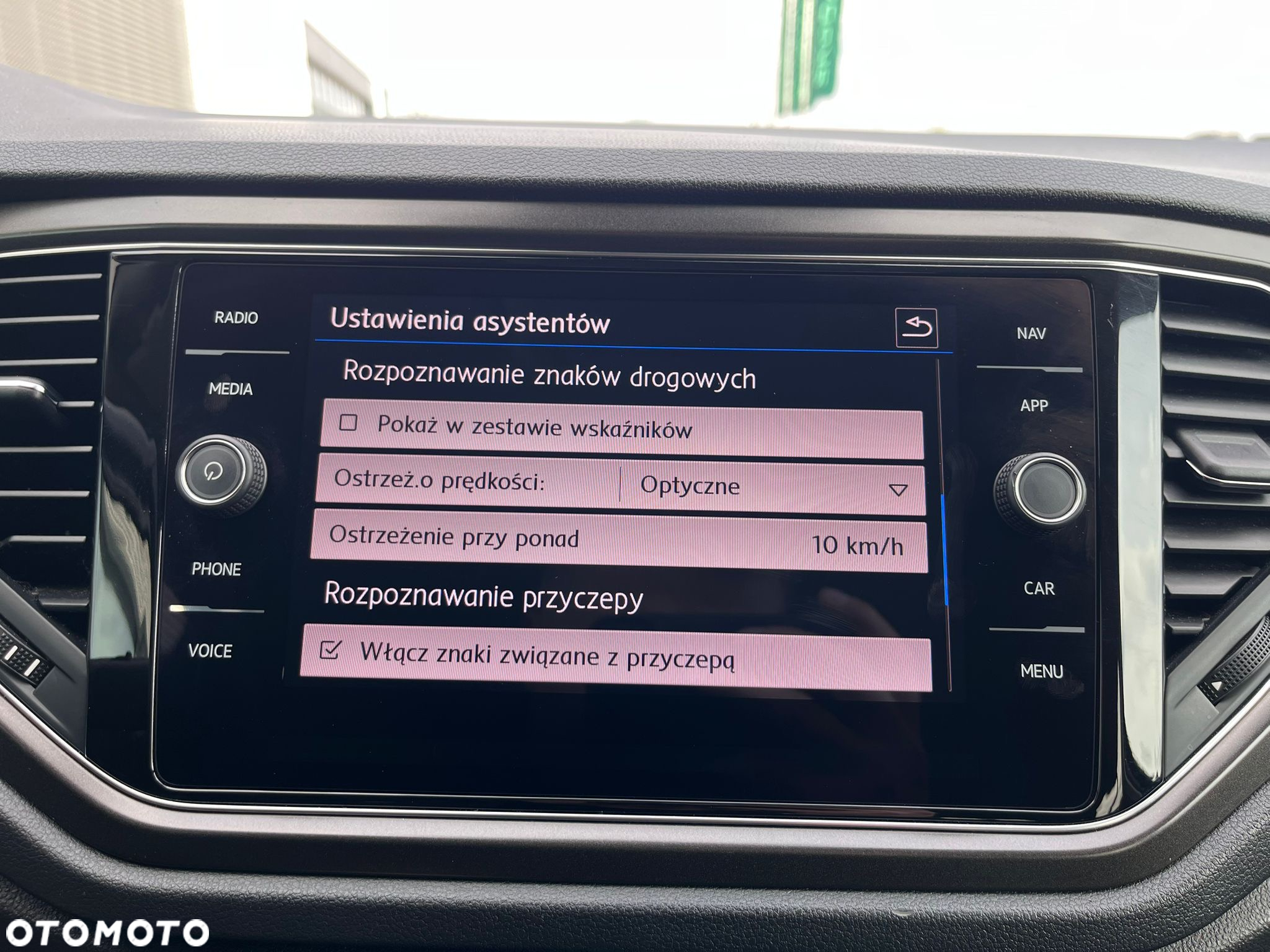 Volkswagen T-Roc 2.0 TDI SCR 4MOTION DSG Style - 33