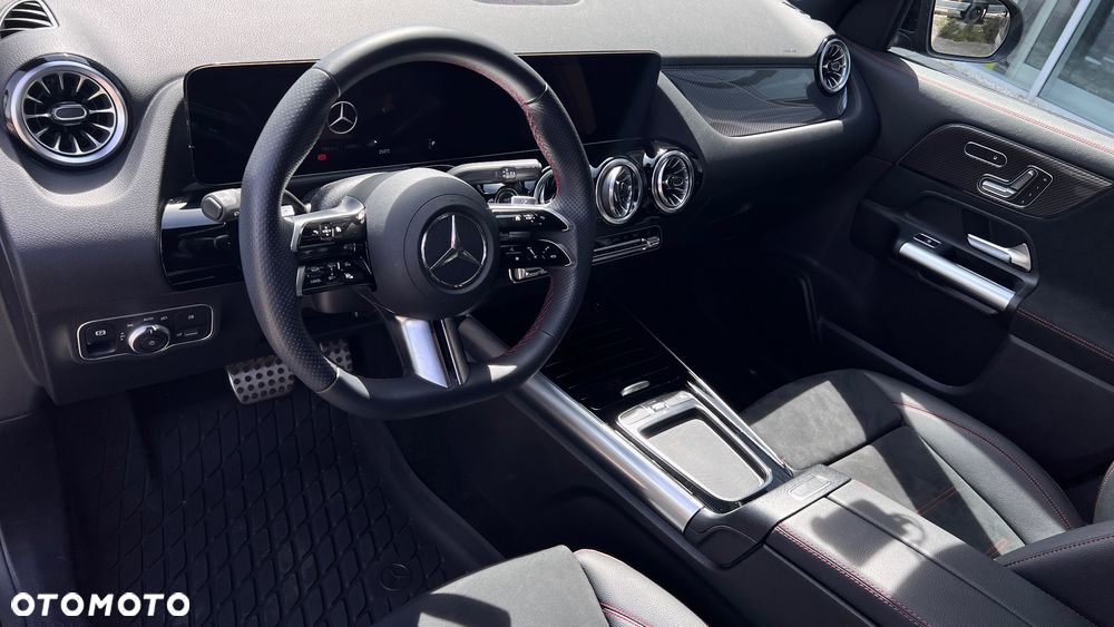 Mercedes-Benz GLA 220 mHEV 4-Matic AMG Line 8G-DCT - 11