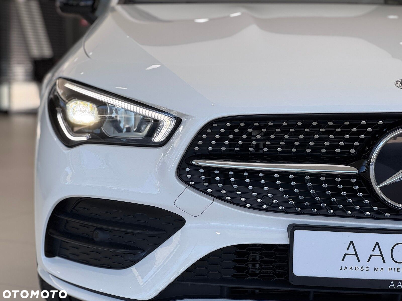 Mercedes-Benz CLA - 40