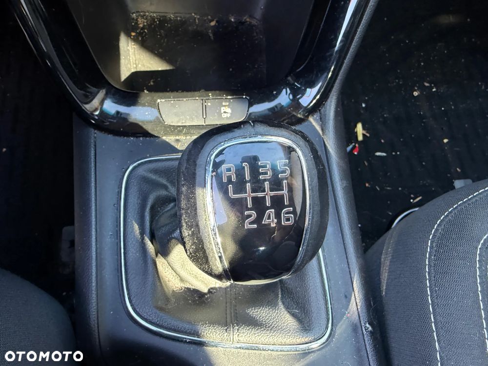Kia Ceed 1.6 CRDi 136 ISG Vision - 6