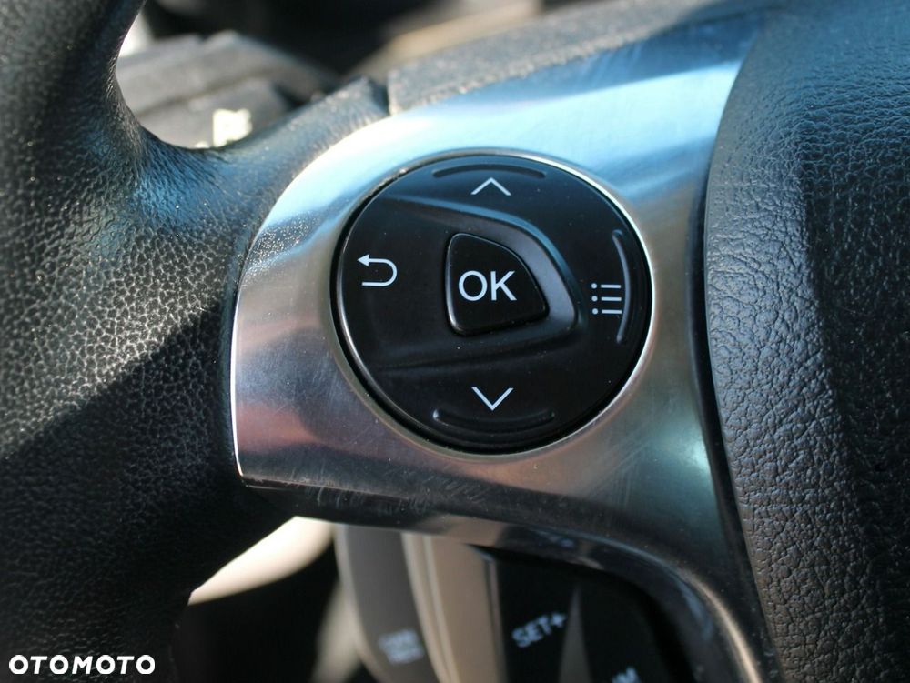 Ford Transit Connect - 19