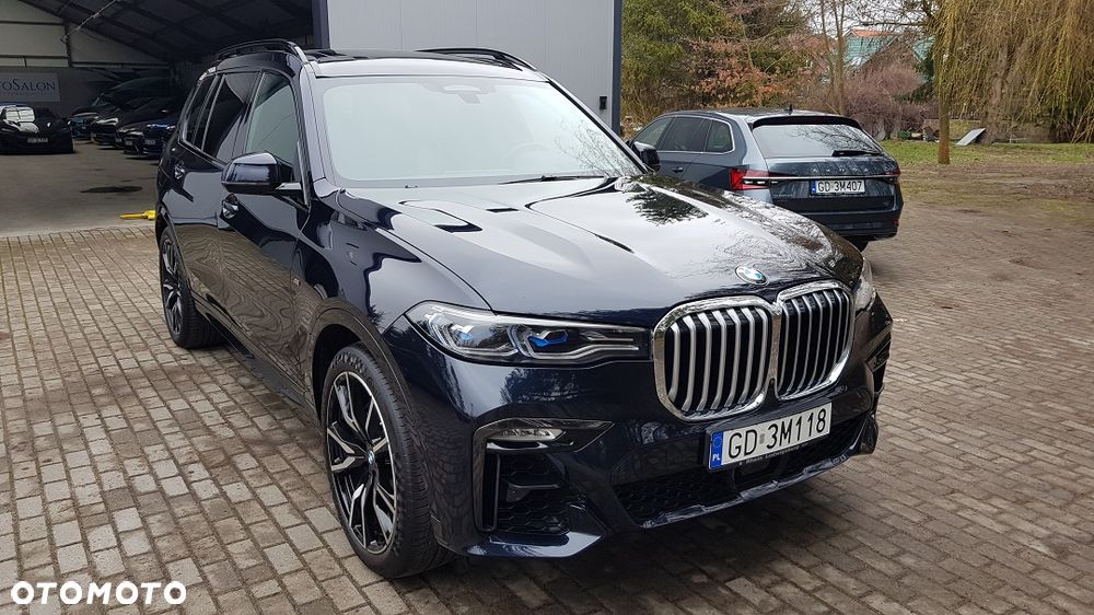 BMW X7 - 8