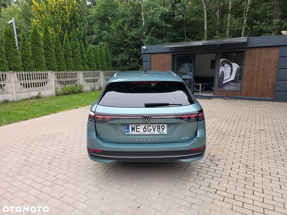 Volkswagen Passat - 7