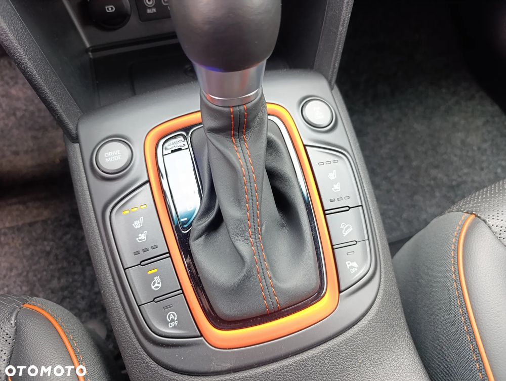 Hyundai Kona 1.6 T-GDI DCT 4WD Premium - 13