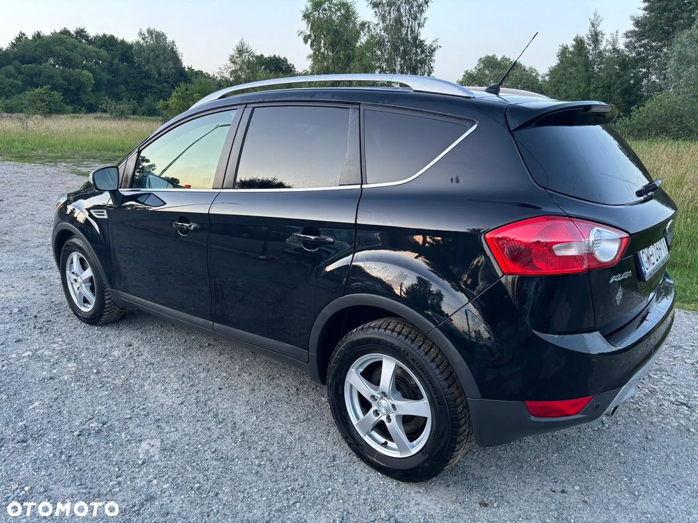 Ford Kuga 2.0 TDCi 4x4 Titanium - 24