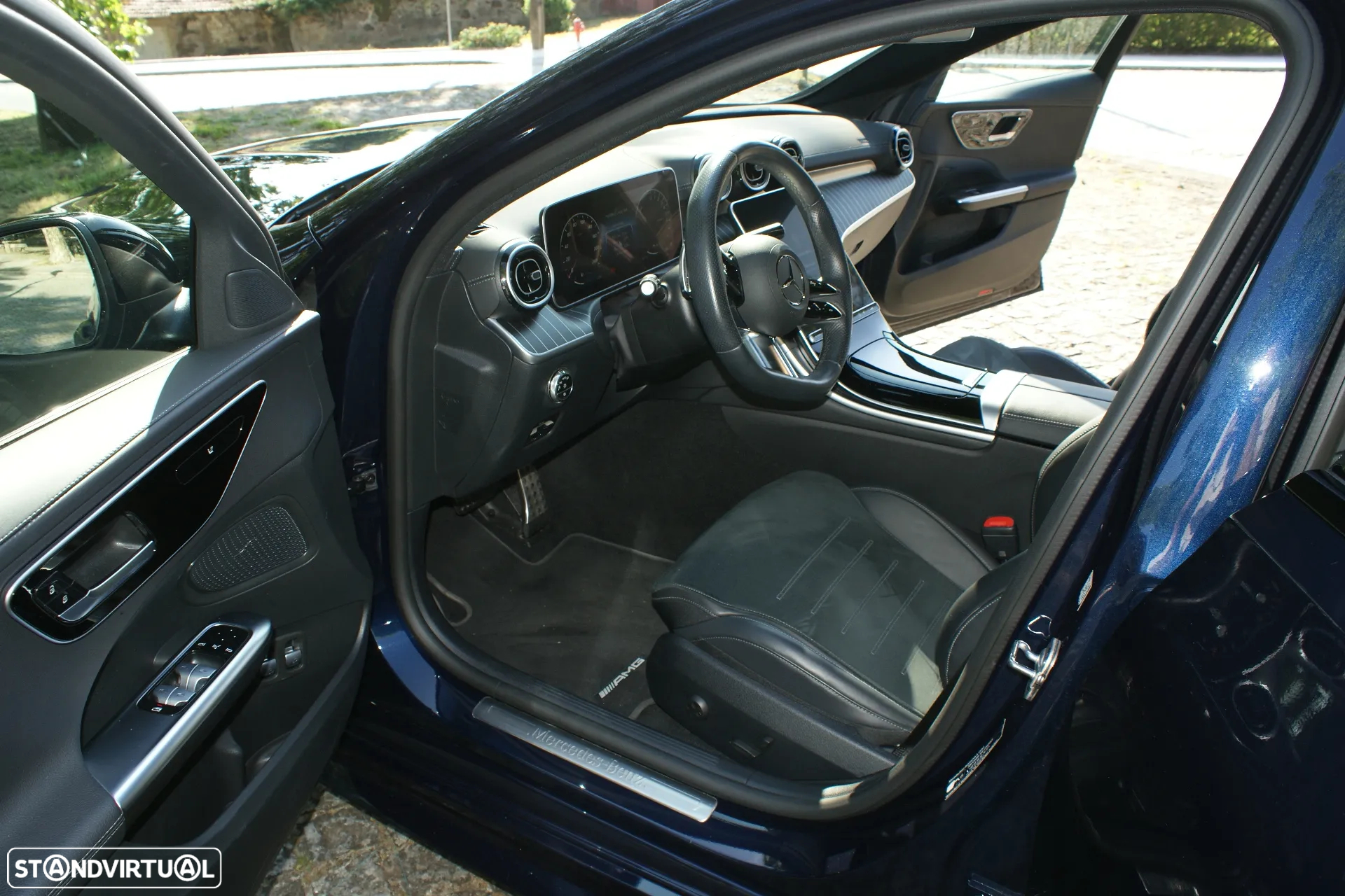 Mercedes-Benz C 300 e AMG Line - 16