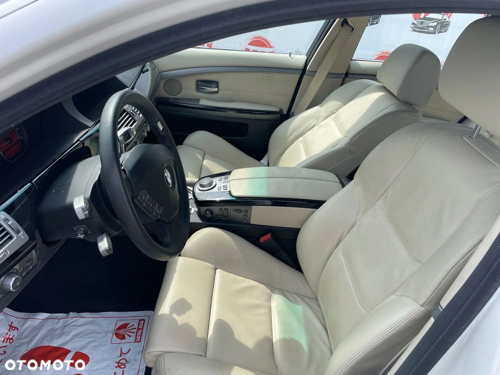BMW Seria 7 750Li - 21