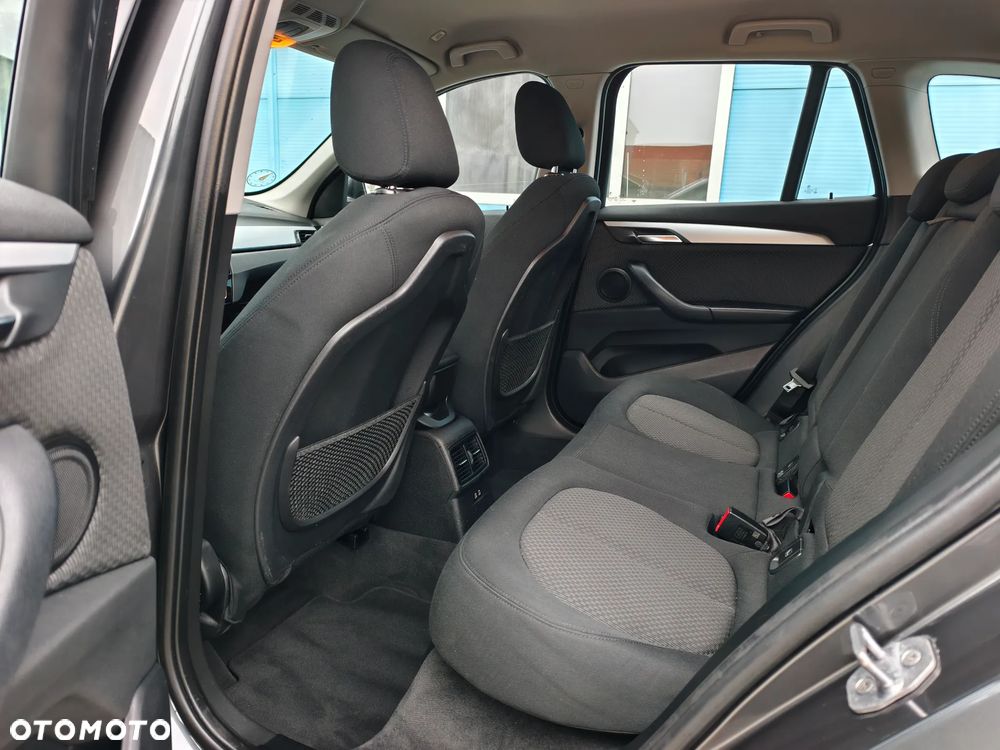 BMW X1 sDrive20d Advantage - 11