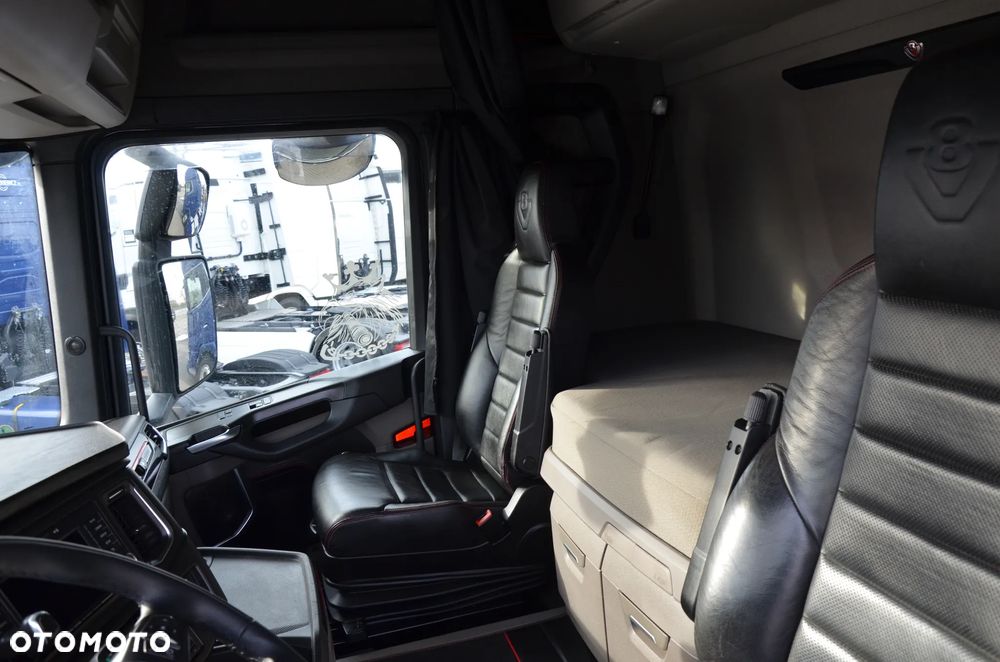 Scania R 580 / V8 / 4 PODUSZKI / KLIMA P. / NAVI /FULL LED / ACC / 7410 - 14