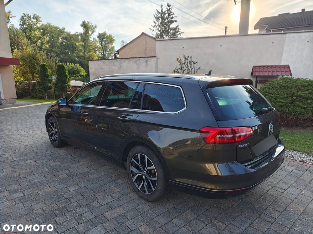 Volkswagen Passat 2.0 TDI SCR Comfortline - 6