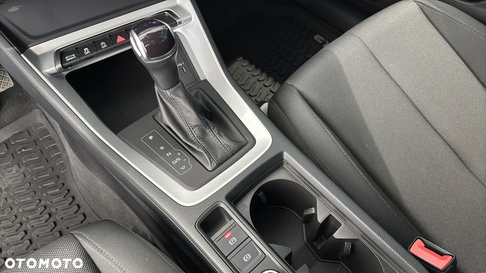 Audi Q3 35 TFSI mHEV S tronic - 16