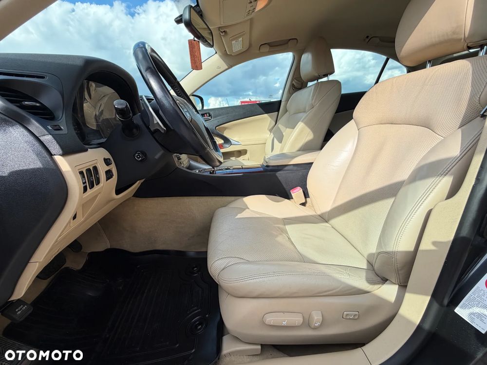 Lexus IS 250 Luxury Line - 11