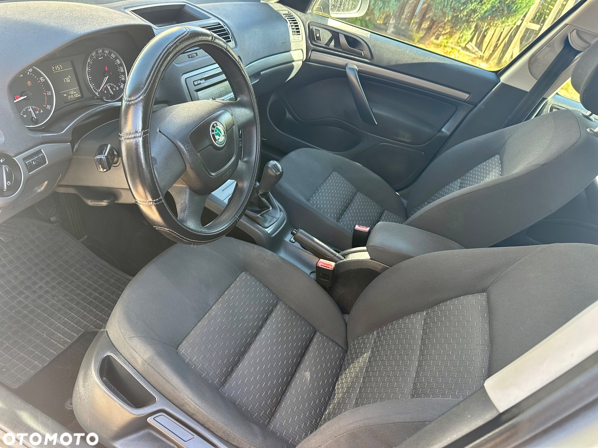 Skoda Octavia 1.6 Ambiente - 13