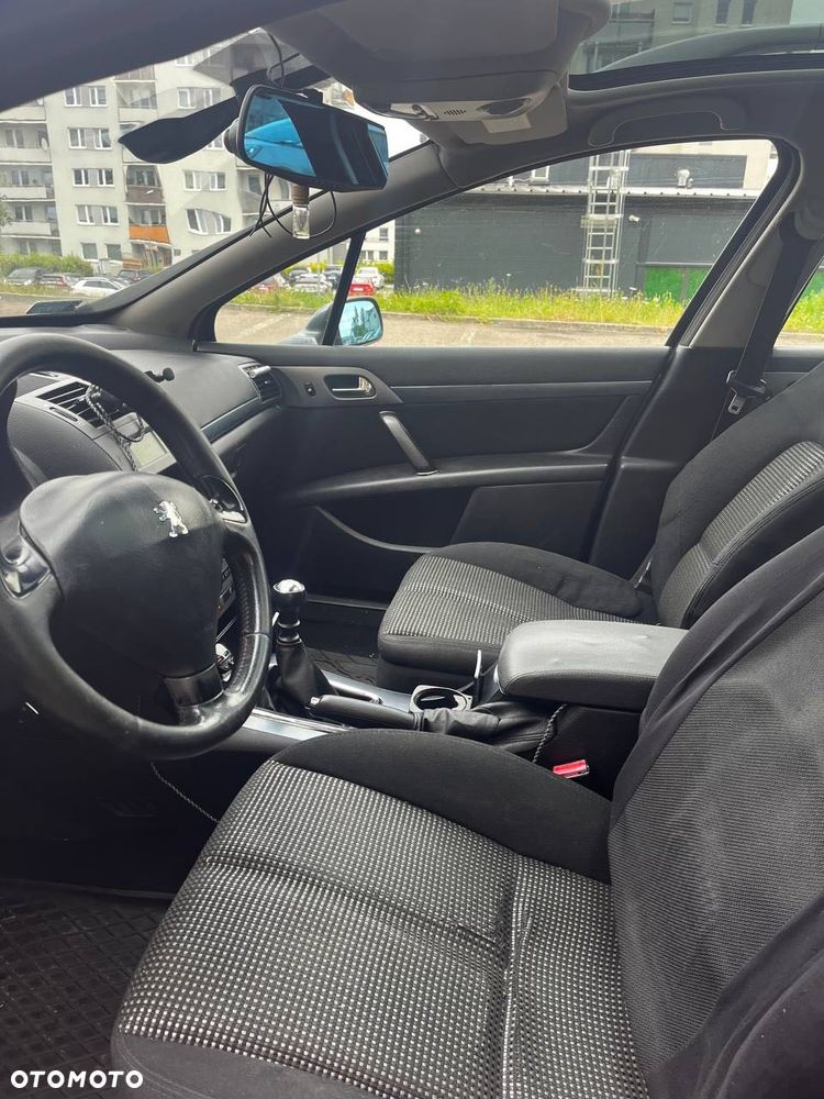 Peugeot 407 - 6