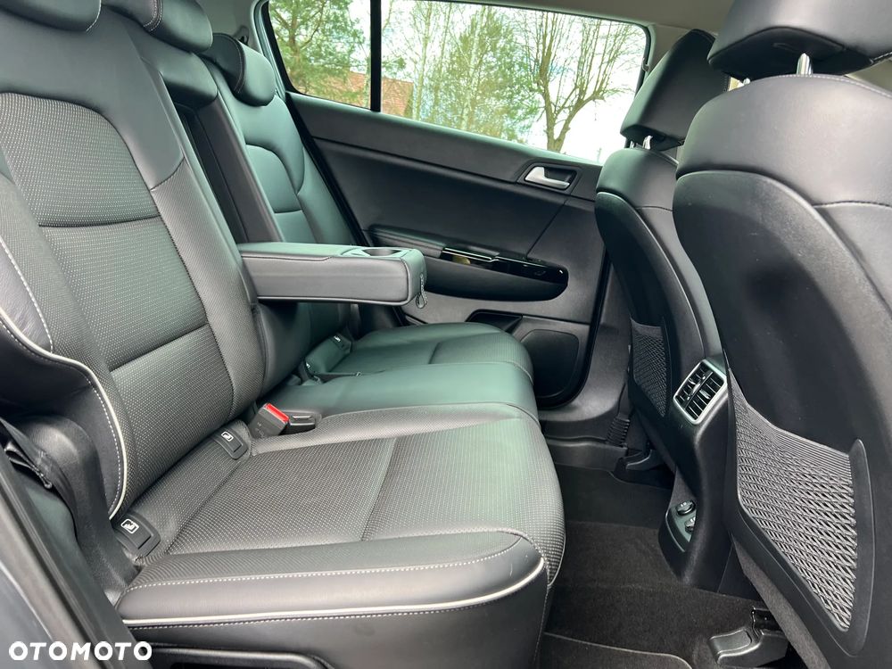 Kia Sportage 1.6 GDI 2WD DREAM-TEAM EDITION - 32