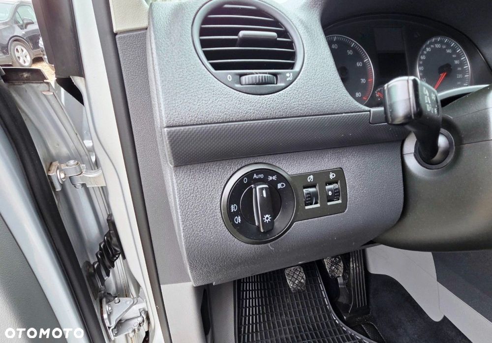 Volkswagen Caddy - 12
