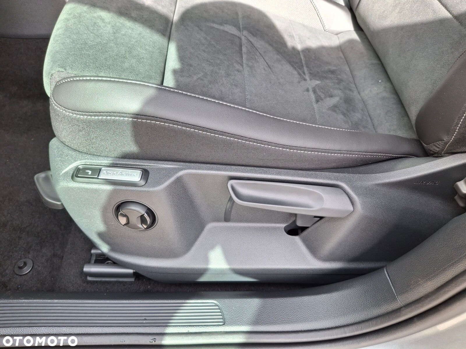 Volkswagen T-Roc 1.5 TSI R-Line Plus DSG - 18