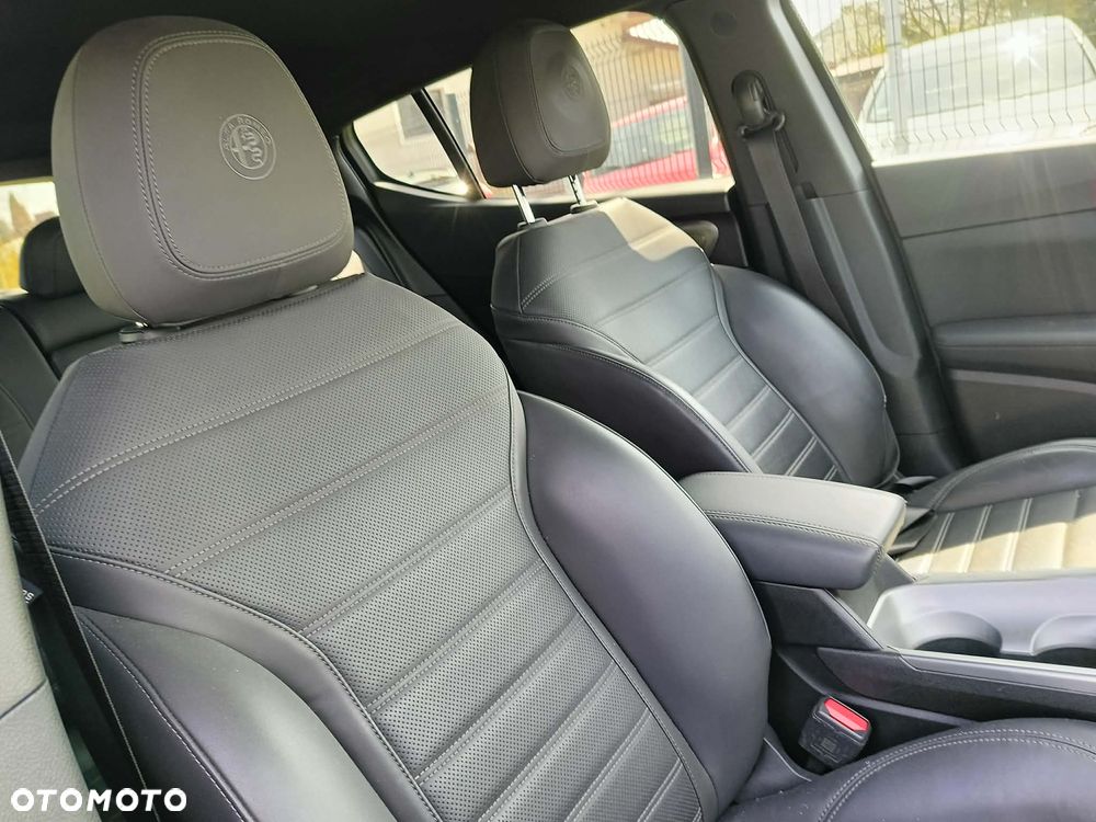 Alfa Romeo Tonale 1.5 T4 GSE mHEV Edizione Speciale DCT - 16