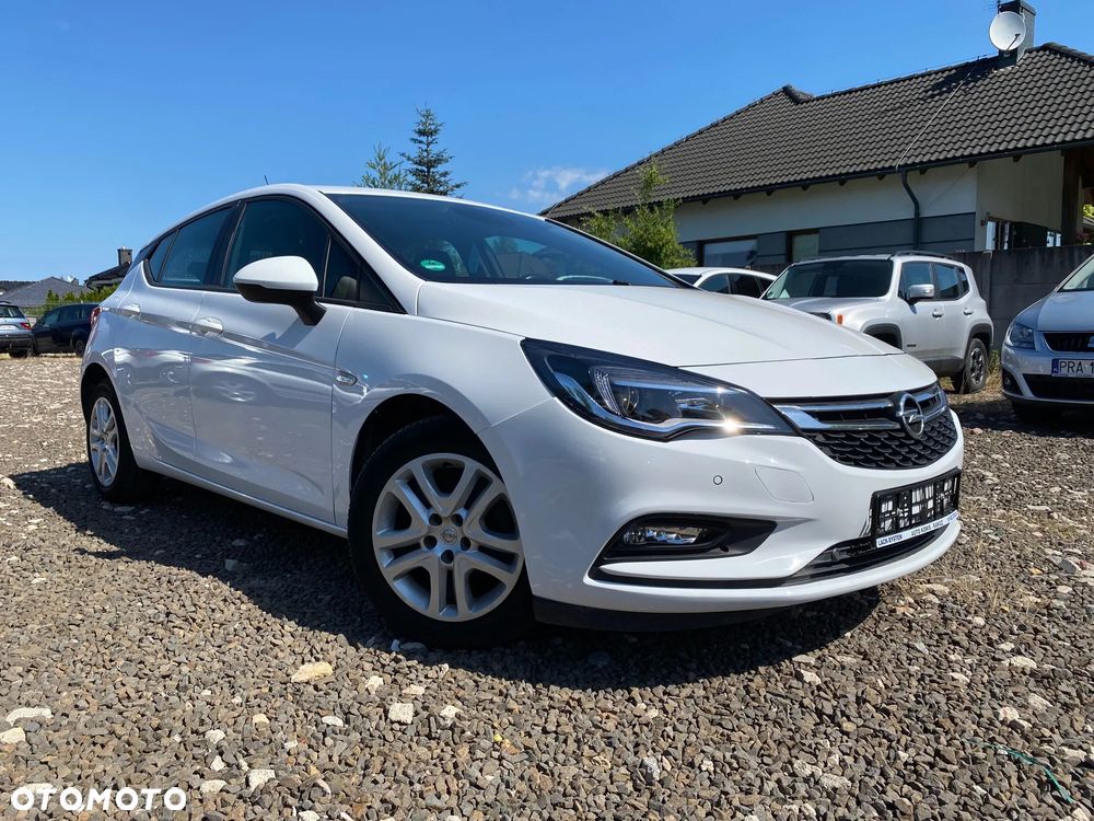Opel Astra 1.6 CDTI Active - 1