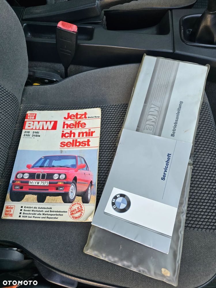 BMW Seria 3 318i - 11