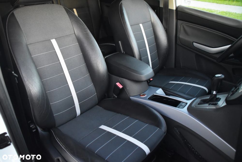 Ford Kuga 2.5 4x4 White Magic - 13