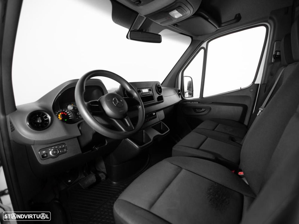Mercedes-Benz E-SPRINTER - 8