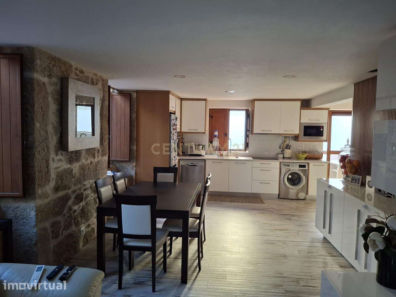 Moradia T3 Renovada no Coração de Castelo Branco - Grande imagem: 5/15