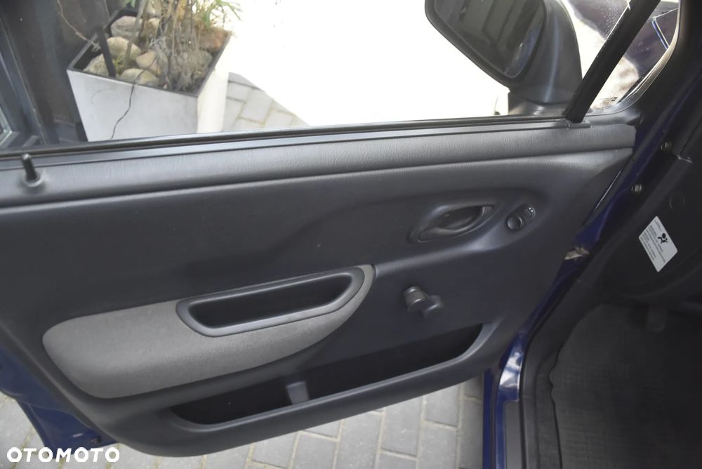 Opel Agila 1.0 Club - 13