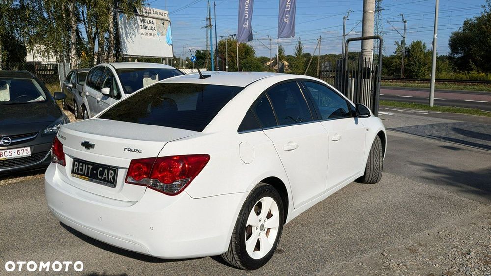 Chevrolet Cruze - 10