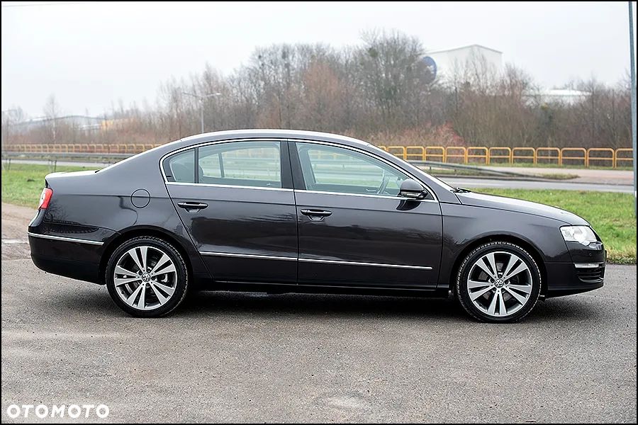 Volkswagen Passat - 9