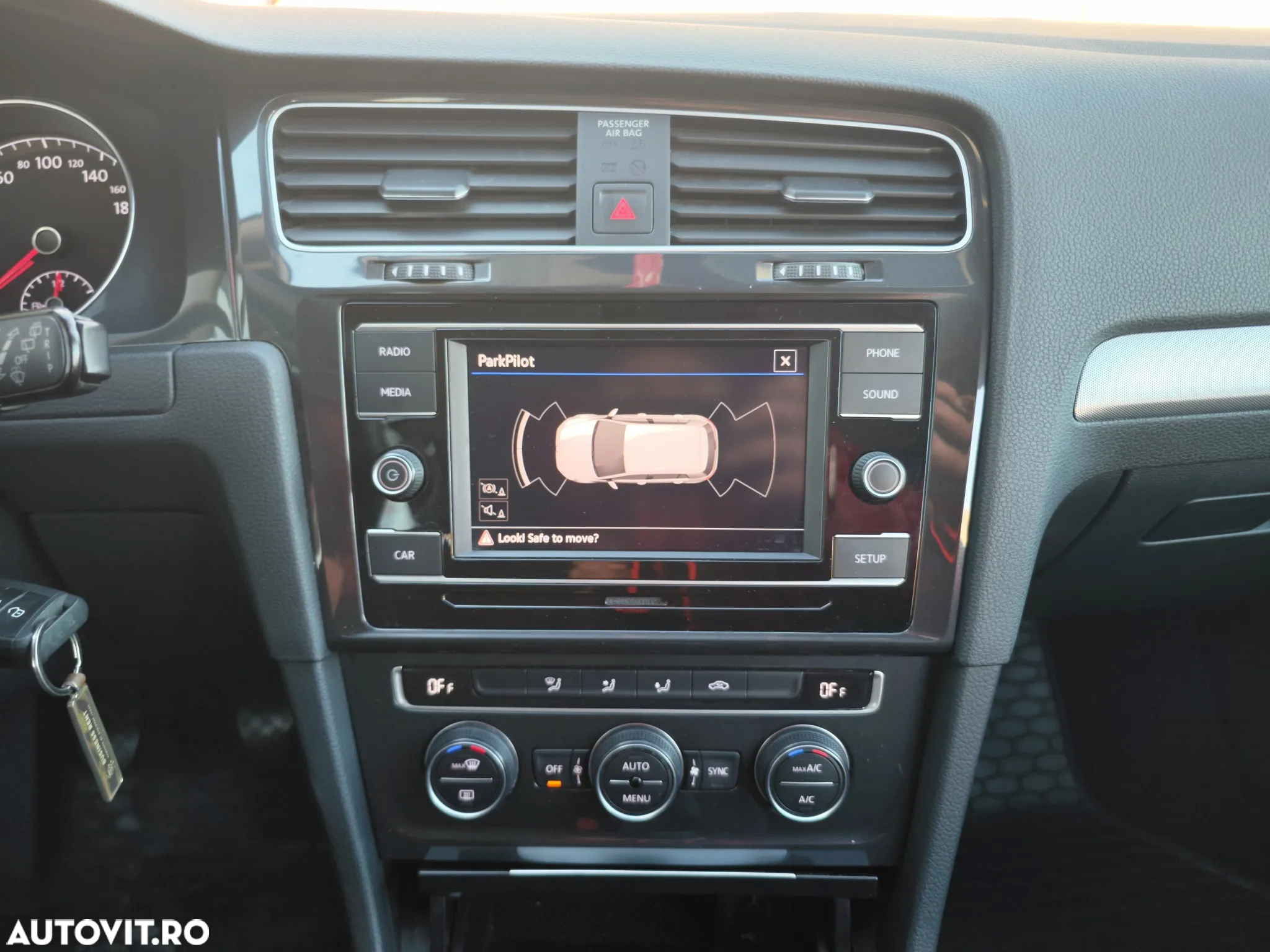 Volkswagen Golf - 17