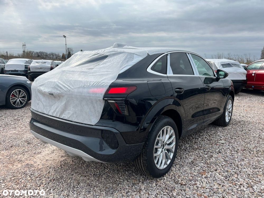 Audi Q3 Sportback - 6