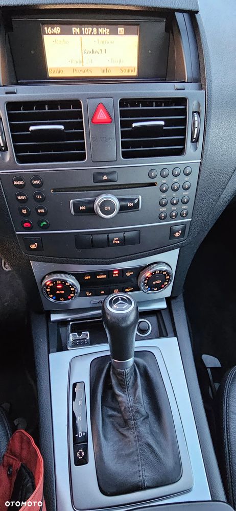 Mercedes-Benz Klasa C 350 CDI DPF 4Matic 7G-TRONIC BlueEFFICIENCY Avantgarde - 20