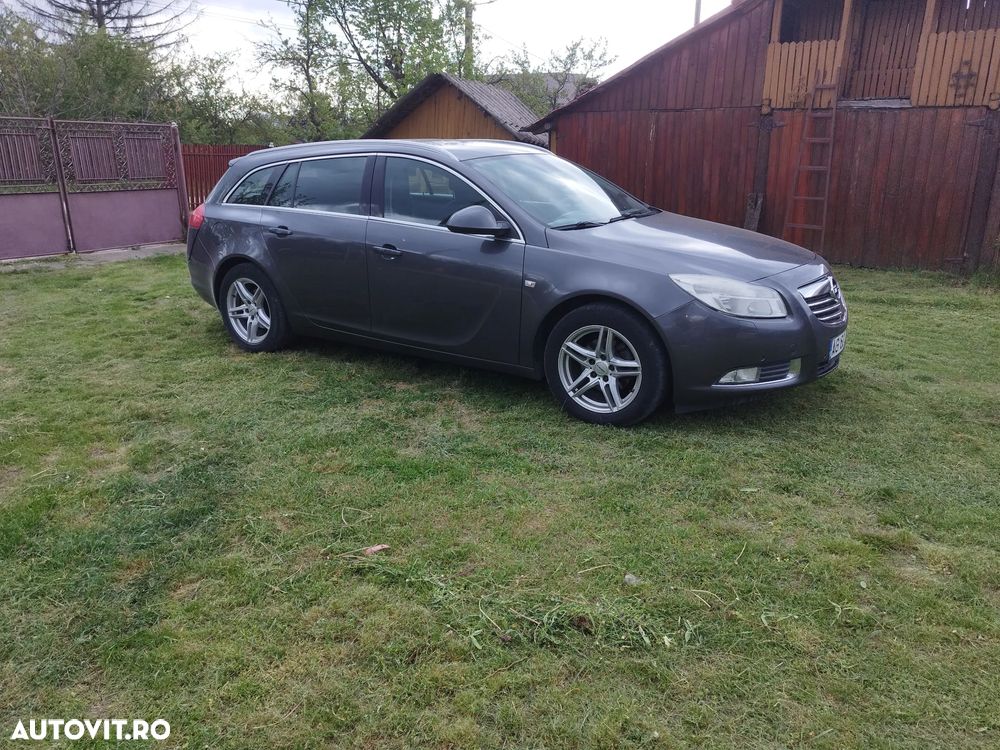 Opel Insignia 2.0 CDTI Sports Tourer - 1